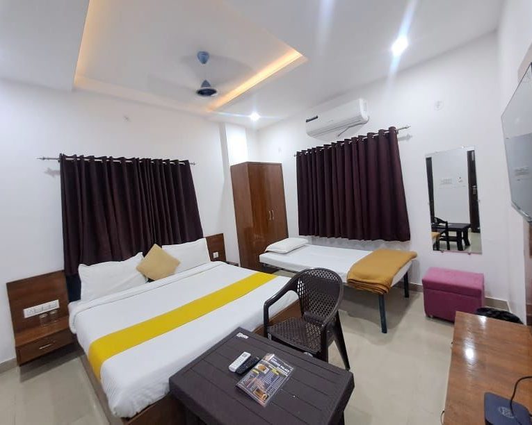 affordable stay in Udaipur